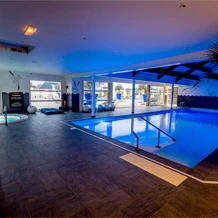 Piscine intérieure
